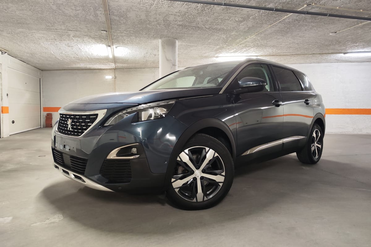 Peugeot 5008 Allure 1.2T - 130cv 2019